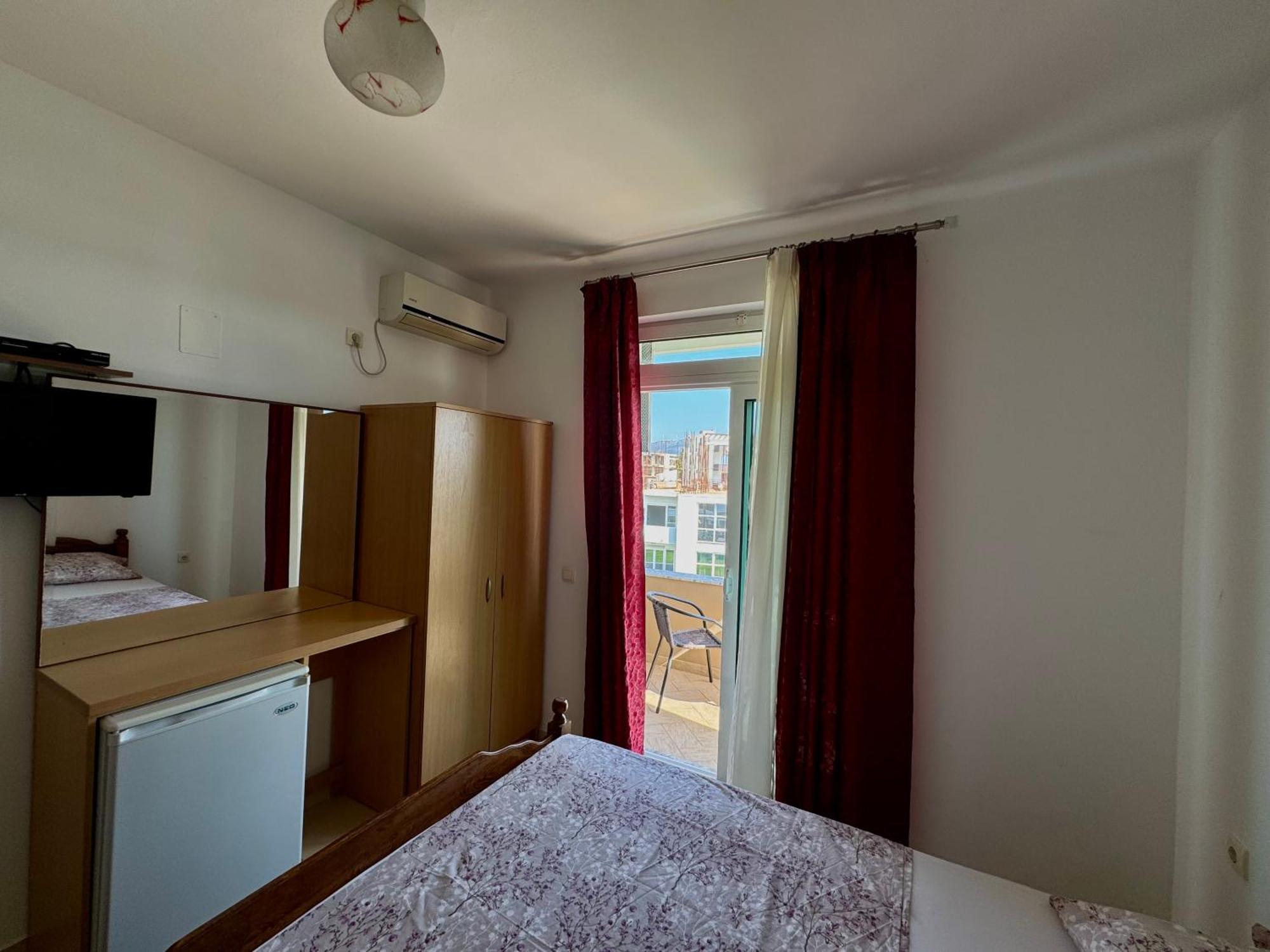 Apartments Cobi Ulcinj Room photo