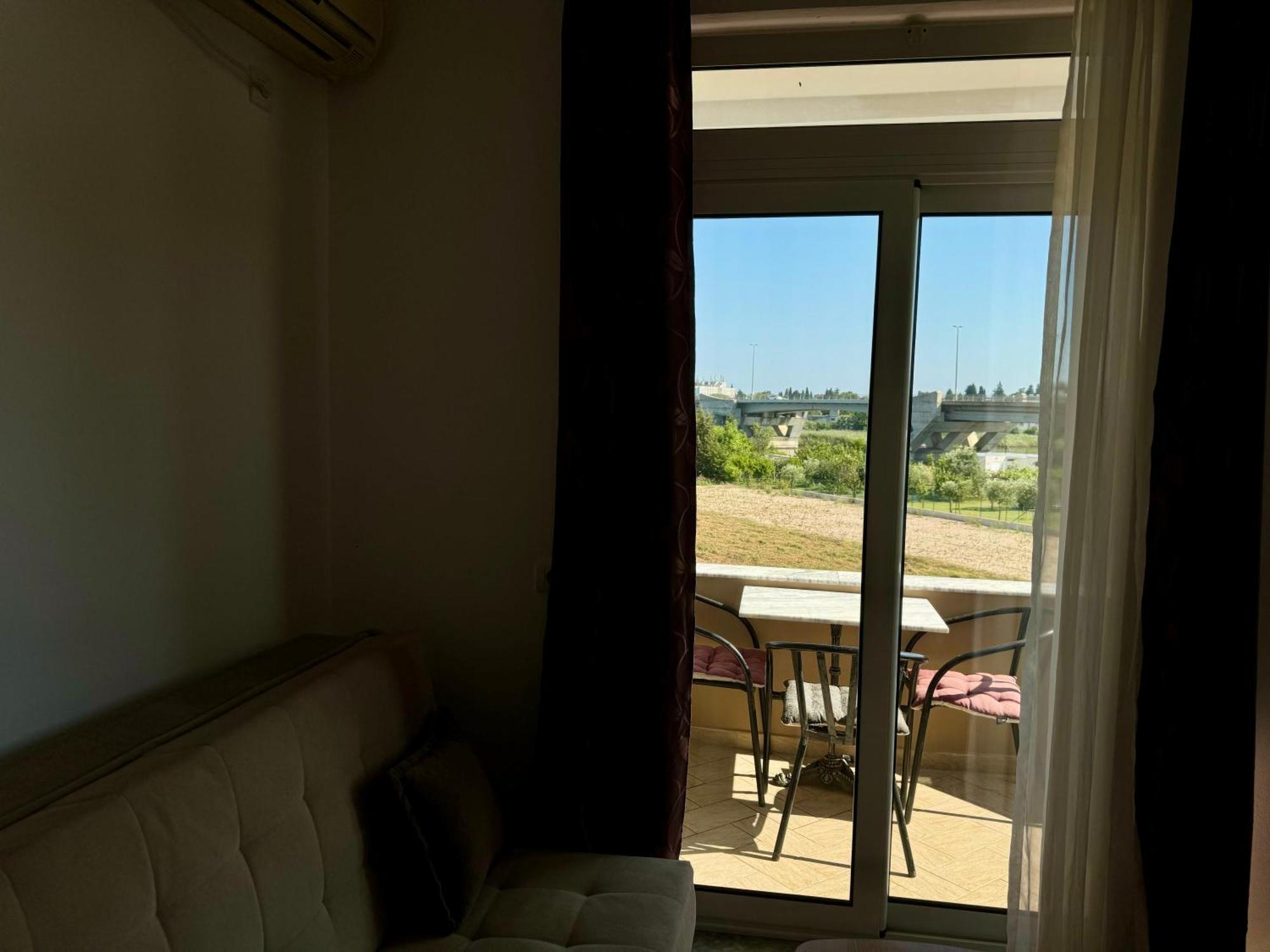 Apartments Cobi Ulcinj Exterior photo
