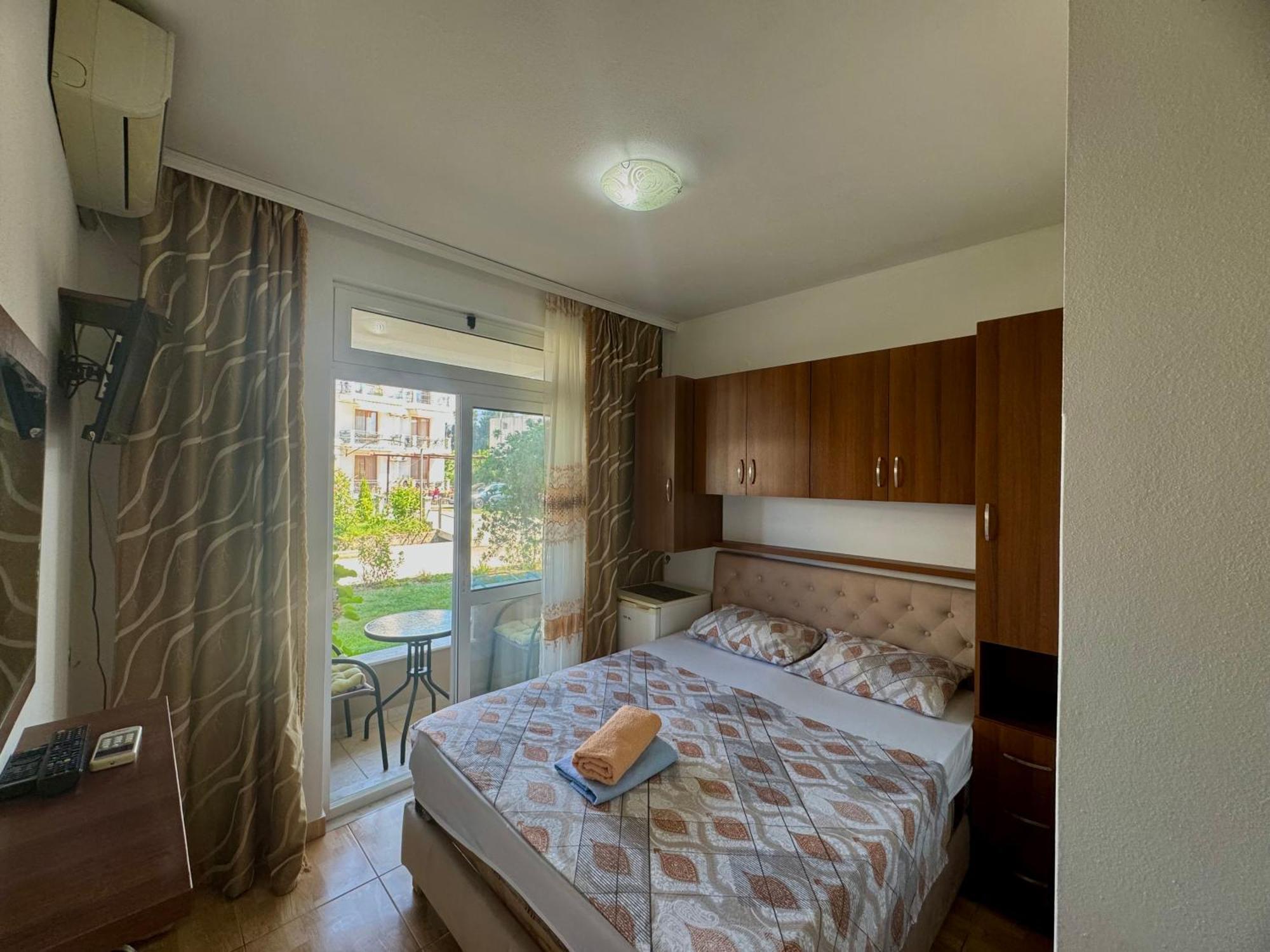 Apartments Cobi Ulcinj Room photo